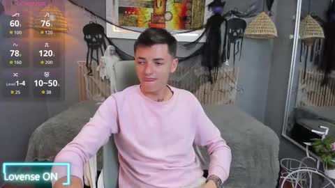 Snapshot of jasperjohnson chatting on 10.25.25 jasperjohnson online show from 10.25.25