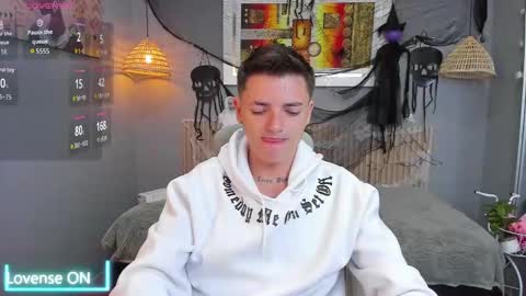 Snapshot of jasperjohnson chatting on 10.26.25 jasperjohnson online show from 10.26.25