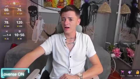 Snapshot of jasperjohnson chatting on 10.30.25 jasperjohnson online show from 10.30.25