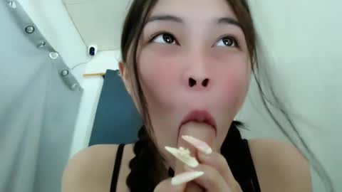 Snapshot of jassie_baee chatting on 12.22.24 jassie_baee online show from 12.22.24