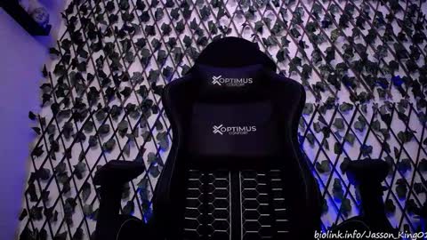 Snapshot of jasson_king01 chatting on 09.22.25 JKing online show from 09.22.25