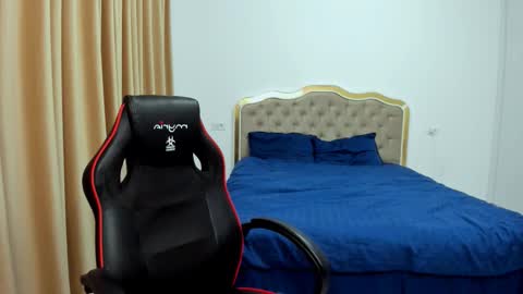 Snapshot of javicute4u chatting on 09.19.25 Javi online show from 09.19.25