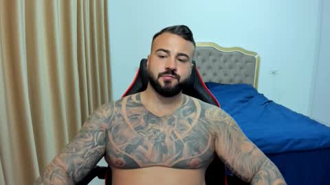 Snapshot of javicute4u chatting on 10.06.25 Javi online show from 10.06.25