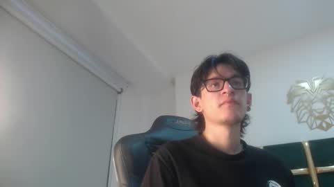 Snapshot of jax25_os chatting on 10.19.25 jax25_os online show from 10.19.25