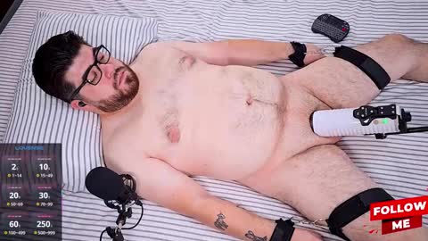 Snapshot of jax_luna chatting on 10.25.25 Jax Luna online show from 10.25.25