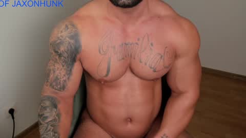 Snapshot of jaxonhunk chatting on 01.06.25 JaxonHunk online show from 01.06.25