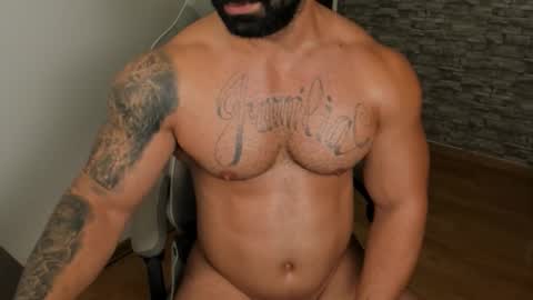 Snapshot of jaxonhunk chatting on 09.26.25 JaxonHunk online show from 09.26.25
