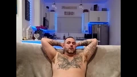 jay_banks0420 online show from 09.16.25