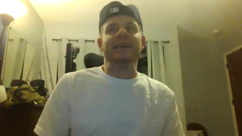 Snapshot of jaybrik92 chatting on 12.17.25 Jlio Delgauto online show from 12.17.25