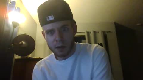 Snapshot of jaybrik92 chatting on 12.23.25 Jlio Delgauto online show from 12.23.25