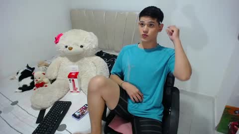 Jayder Steven online show from 04.04.26