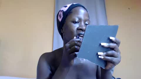 Snapshot of jayny1 chatting on 11.22.25 Jayny online show from 11.22.25