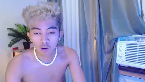 jaysee_hugecox online show from 04.22.26