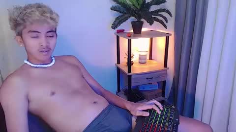jaysee_hugecox online show from 05.03.26