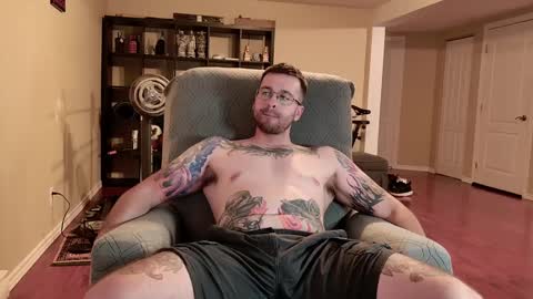 Snapshot of jayxcee_official chatting on 10.04.25 jayxcee OFFICIAL online show from 10.04.25