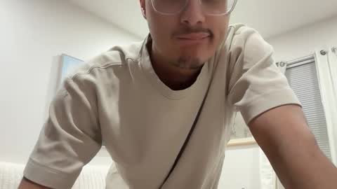 Snapshot of jayy08088 chatting on 03.04.26 bigdick c uimm online show from 03.04.26