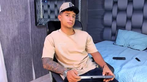 jaze_bradley online show from 10.15.25