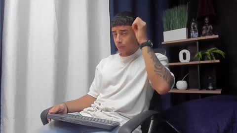 jaze_bradley online show from 11.25.25