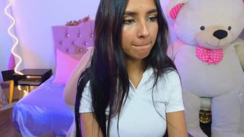 Jazmin  online show from 01.24.25