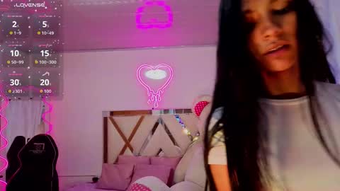 Jazmin  online show from 09.19.25