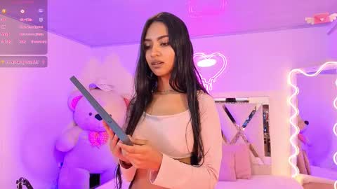 Jazmin  online show from 10.18.25