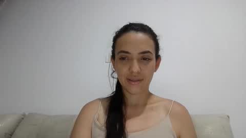 Snapshot of jazminojeda chatting on 05.21.26 jazminojeda online show from 05.21.26