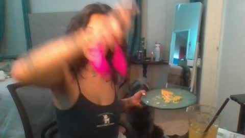 Snapshot of jbayxo619 chatting on 09.24.25 jbayxo619 online show from 09.24.25