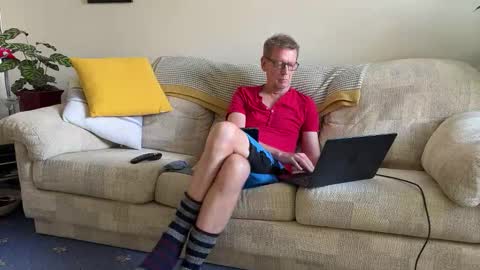 Snapshot of jcar57 chatting on 09.30.25 Jon online show from 09.30.25