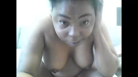 Snapshot of jccaramelbarbie12 chatting on 03.01.26 JCCaramelbarbie online show from 03.01.26