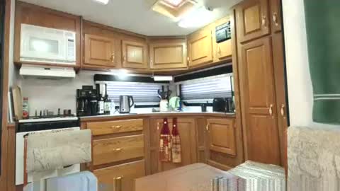 JCcurves online show from 12.25.24