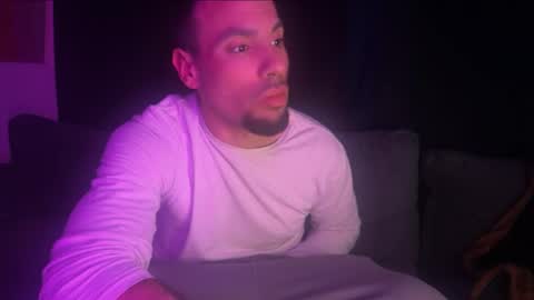 JcMax305 online show from 03.26.26