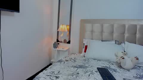 Snapshot of jdaniel_shellby chatting on 01.17.25 jhon online show from 01.17.25