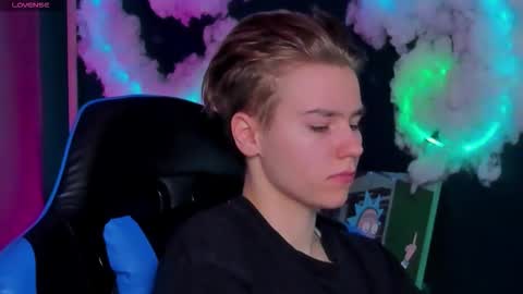 jean_wilsons online show from 03.12.26