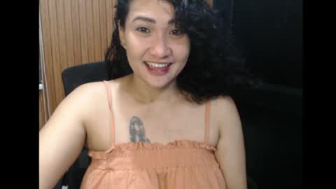Snapshot of jeanerous_heart chatting on 06.21.26 Jean online show from 06.21.26