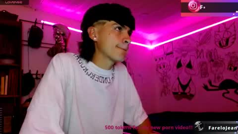 Snapshot of jeanfarelo chatting on 04.27.26 Jean online show from 04.27.26