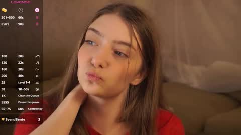 Snapshot of jeanfrancoa chatting on 09.12.25 Haily online show from 09.12.25