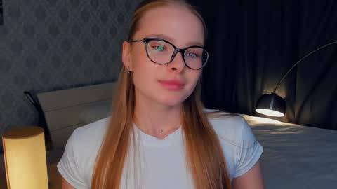 Snapshot of jeanicecoult chatting on 10.16.25 Jenny online show from 10.16.25