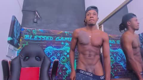 Snapshot of jeanpieroo26 chatting on 02.14.26 jeanpieroo26 online show from 02.14.26