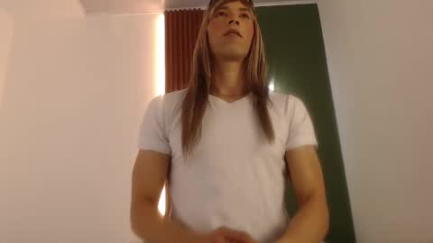 Snapshot of jeanys_sneider chatting on 01.27.25 Jeays online show from 01.27.25