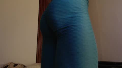 Snapshot of jeanys_sneider chatting on 02.02.25 Jeays online show from 02.02.25