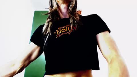 Snapshot of jeanys_sneider chatting on 02.11.25 Jeays online show from 02.11.25