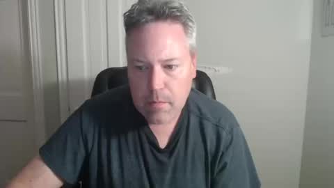 Snapshot of jeb5150 chatting on 10.15.25 JE online show from 10.15.25