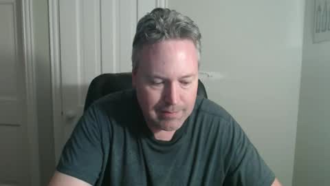 Snapshot of jeb5150 chatting on 11.07.25 JE online show from 11.07.25