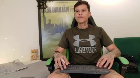 Snapshot of jebbins chatting on 03.29.26 jebbins online show from 03.29.26