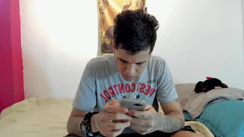 Snapshot of jebbins chatting on 04.02.26 jebbins online show from 04.02.26