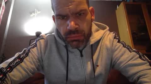 Snapshot of jediknight2 chatting on 01.04.25 Matt online show from 01.04.25