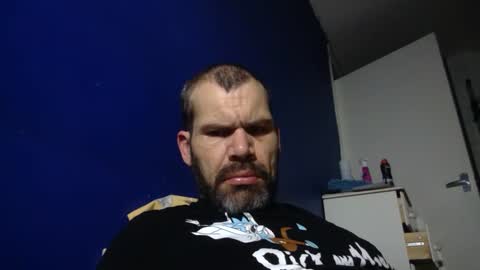 Snapshot of jediknight2 chatting on 02.06.25 Matt online show from 02.06.25