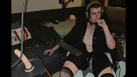 Snapshot of jeffstarckmann chatting on 10.05.25 jeffstarckmann online show from 10.05.25