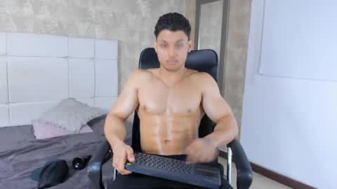 Snapshot of jeicob_gagnon chatting on 01.25.25 jeicob gagnon online show from 01.25.25