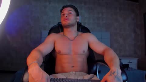 Snapshot of jeicob_gagnon chatting on 09.23.25 jeicob gagnon online show from 09.23.25